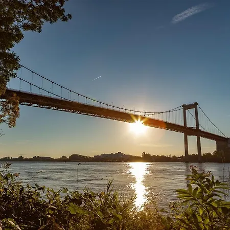 Aux Portes De Bordeaux Le Golden Gate Mindurguest *